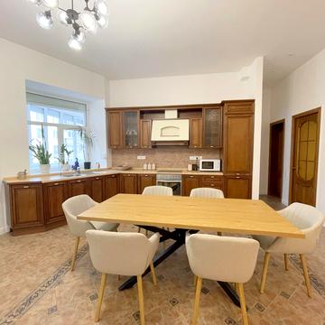 Саксаганського вул., 58