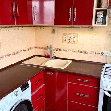 Продам 3 ком. с ремонтом, с/м Класс 625 м/р.(404762)