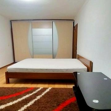 Бориса Мозолевського вул. (Корнійчука), 1