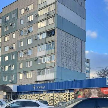 3- х кімнатна квартира з Індивідуальним електроопаленням.