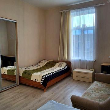 Сдам квартиру-студию, центр, Нагорка, ремонт