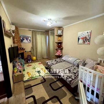 2 кімн  квартира Черемушки, 4 поверх, з меблями та технікою