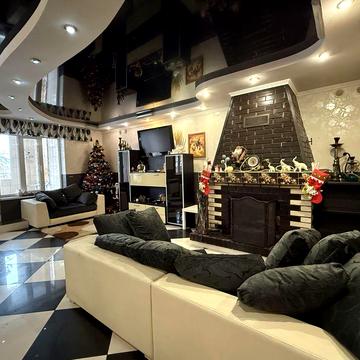 Укомплектований будинок з бомбосховищем