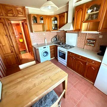 Є-відновлення! Продам двухстороннюю, большую 70м на Победе