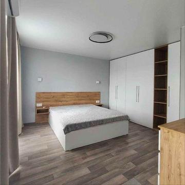 Р-н Макдональдс новобудова парковка у дворі