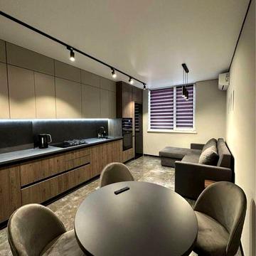 Оренда розкішної 2-кімнатної квартири! Підземний паркінг включено!