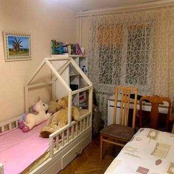 Продам 2 кімнатну квартиру по В.Бердичівській цегла 5/9