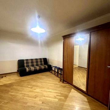 Оренда 1 к  вул. Приозерна 8б метро Оболонь