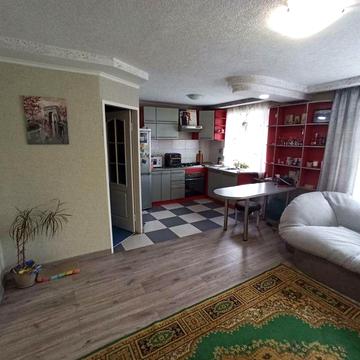 Со светом 2 к.кв. студия в Александровском районе