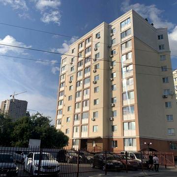 Продам велику 2-кім.квартиру 78 кв.м вул.Шолом-Алейхема, Бровари. DM