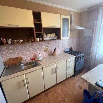 Інстит звязку. Здається 3-х кімнатна квартира