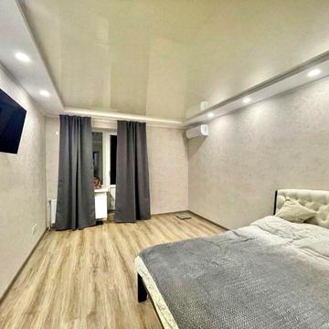 Оренда! 1-кімнатна квартира по проспекту Лушпи з А/О в новому будинку