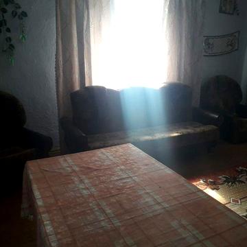 будинок з огородом