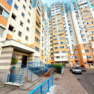 Сергія Данченка вул., 28