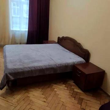 Здається в оренду 1к квартира в Центрі на вул. Меретина