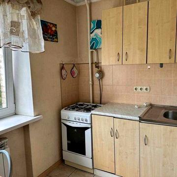 Здам 1-кiмнатну з ремонтом,меблями i технікою! просп. Берестейський 12