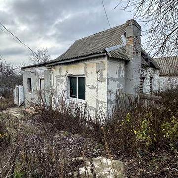 Продаж будинку під реконструкцію Мирний 33 маршрут