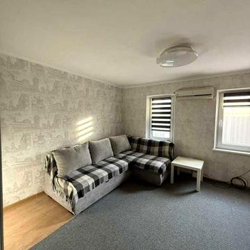 Затишна частина будинку з євроремонтом Київський р-н