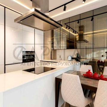 Продаж ВАУ-квартири в ЖК Бульвар фонтанів площею 90м2