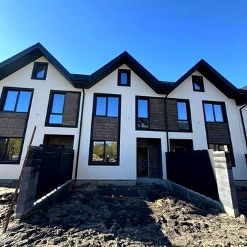 Таунхаус з мансардою від забудовника. Є розтермінування