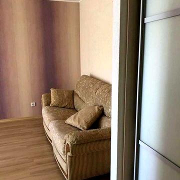 Оренда 2к квартири на мас. Червоний Камінь 4