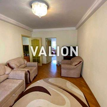 Продаж 2к квартири пров. Задорожний 3к2, метро Голосіївська 5хв. пішки