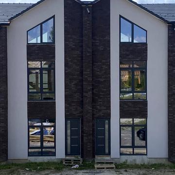 Зоряна вул.