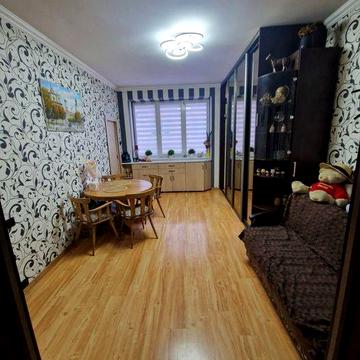 Продаж двохкімнатноі квартири,вулиця Зерова.Залізничний район.