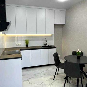 Укомплектована однокімнатна квартира с панорамним видом на море ЖК 61 Перлина