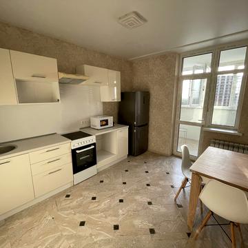 Микільсько-Слобідська вул., 10