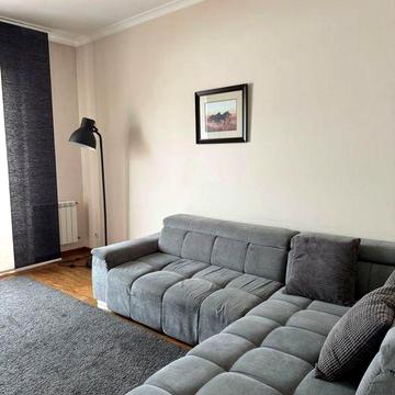 Продам 2-кімн з VIP ремонтом в Центрі