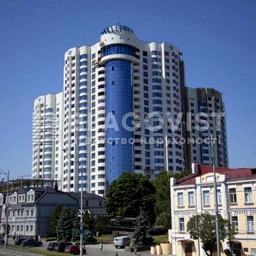 ВигіднаПропозиція! Продаж! 4кімн. квартира з ремонтом! метро-1хв пішки