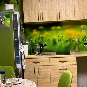 Оренда 2х кім. квартири біля метро Захисників України