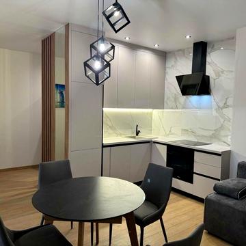 Генуезька вул., 1