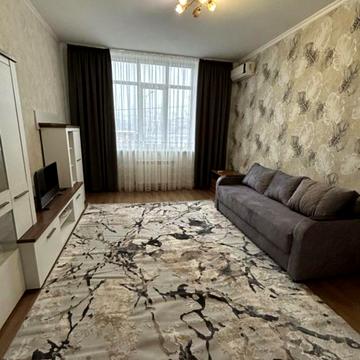 Гната Хоткевича вул. (Червоногвардійська), 12