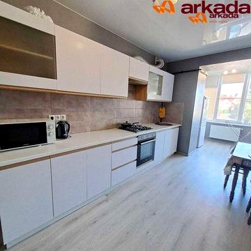 3-х кім. квартира вул. Хіміків – Тролейбусна. Р-н Пасічна Новобудова