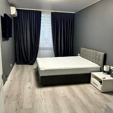 Ясинуватський пров., 10