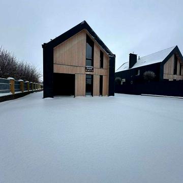 Вишуканий будинок в Гореничах з газом та каміном