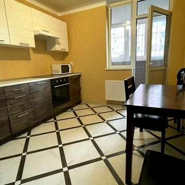 Здам 1к квартиру на Позняках: вул. Крушельницької 15, м. Харківська