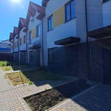 Продам квартиру-будинок у Червоному Хуторі