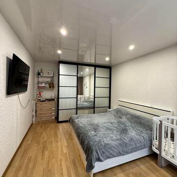 Продам квартиру Песочин