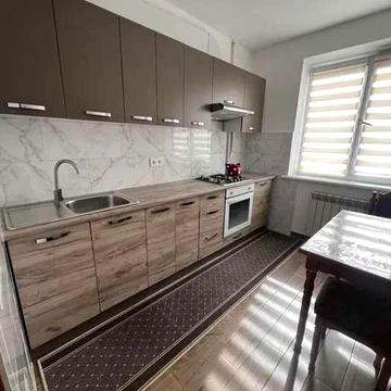 Сдам 2 ком квартиру евроремонт