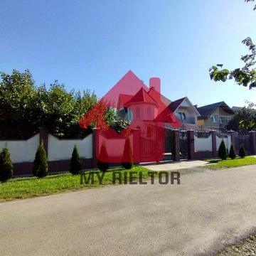 Продаж просторого будинку!