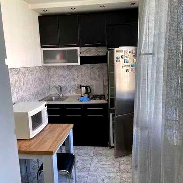 Здається 3к квартира, Холодна гора