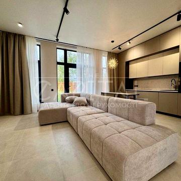 Продаж нового таунхаусу з ремонтом у закритому котеджному комплексі