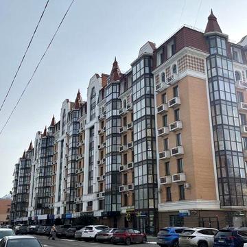 Центр 2 кімнатна в новому будинку, світло є завжди