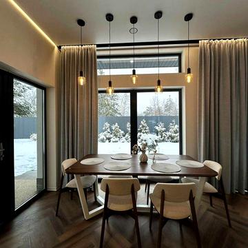 Дизанерський автономний будинок з інвертором поряд з Києвом