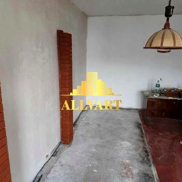 Продаж 2кім квартири під ремонт Оболонь, вул Йорданская, Метро Оболонь