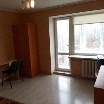 ГАЗ! 2 кв . Метро Дорогожичі пішки. Кімнати роздільні.