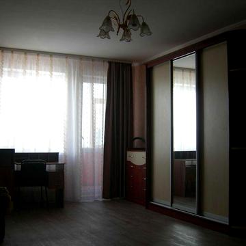 Дарницкий р-н, ул.Ревуцкого,9